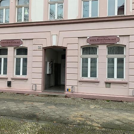 Best-Preis Fewo Rathausblick 2 - Zentrale Lage In Wittenberge - 2 Personen - Einzelzimmer - Vollausstattung - Wlan / Prime & Self-Check-In Eksteriør billede