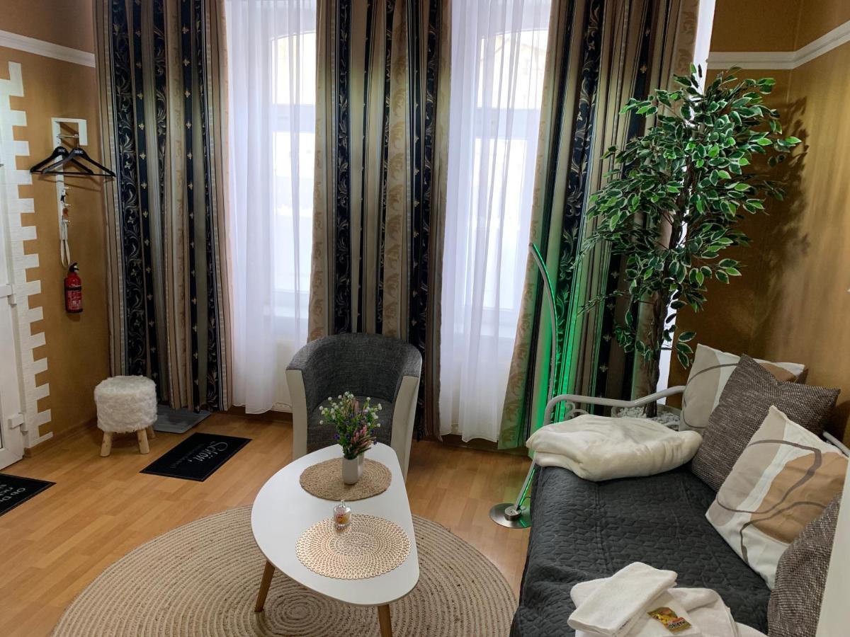 Best-Preis Fewo Rathausblick 2 - Zentrale Lage In Wittenberge - 2 Personen - Einzelzimmer - Vollausstattung - Wlan / Prime & Self-Check-In Eksteriør billede