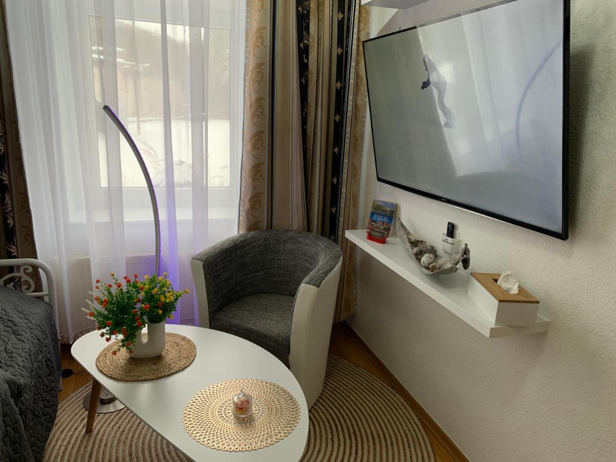 Best-Preis Fewo Rathausblick 2 - Zentrale Lage In Wittenberge - 2 Personen - Einzelzimmer - Vollausstattung - Wlan / Prime & Self-Check-In Eksteriør billede