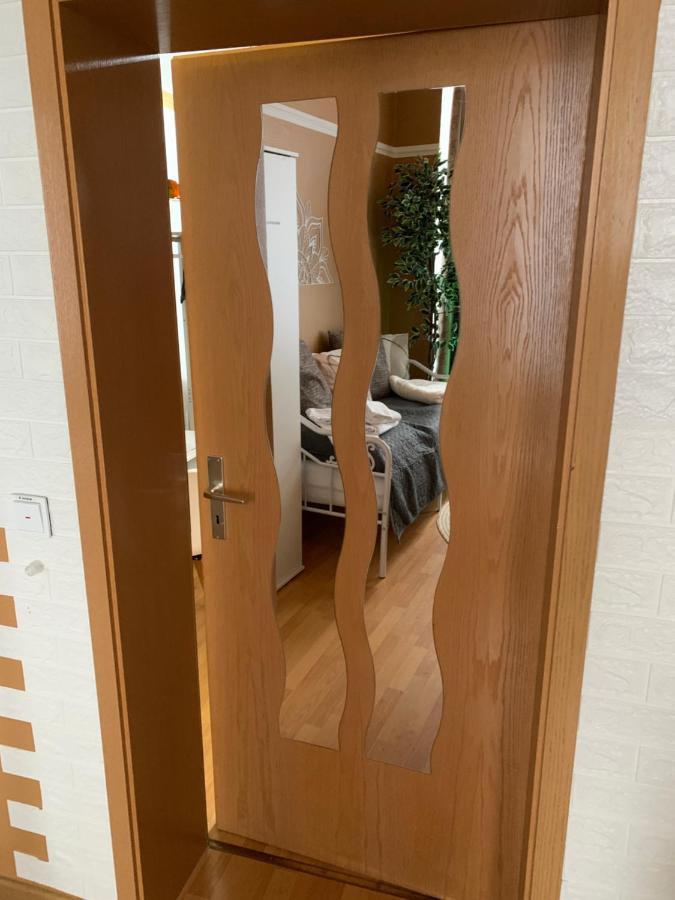 Best-Preis Fewo Rathausblick 2 - Zentrale Lage In Wittenberge - 2 Personen - Einzelzimmer - Vollausstattung - Wlan / Prime & Self-Check-In Eksteriør billede