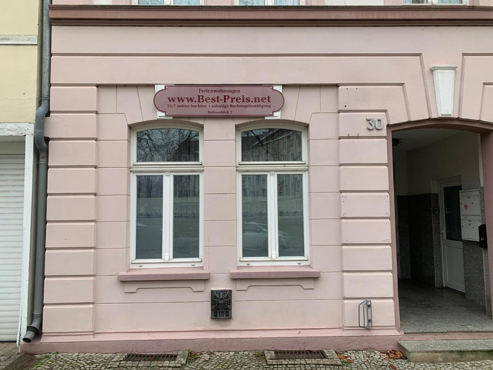 Best-Preis Fewo Rathausblick 2 - Zentrale Lage In Wittenberge - 2 Personen - Einzelzimmer - Vollausstattung - Wlan / Prime & Self-Check-In Eksteriør billede